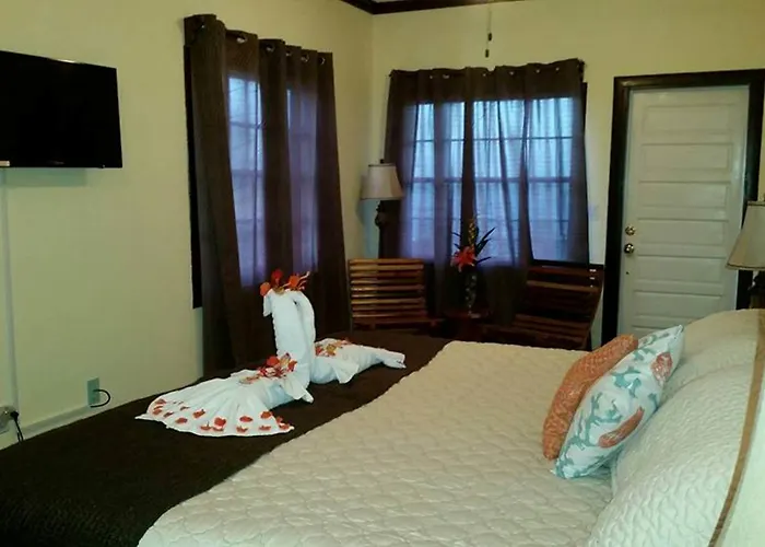 Ocean Tide Hotel San Pedro (Ambergris Caye)