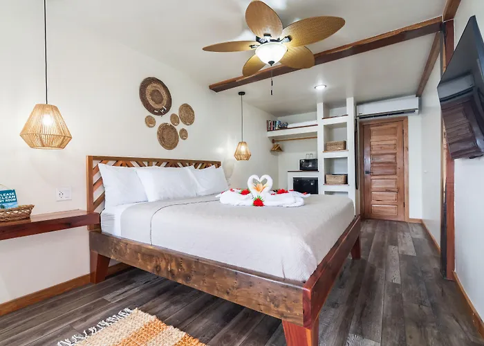 Ocean Tide Hotel 2*
